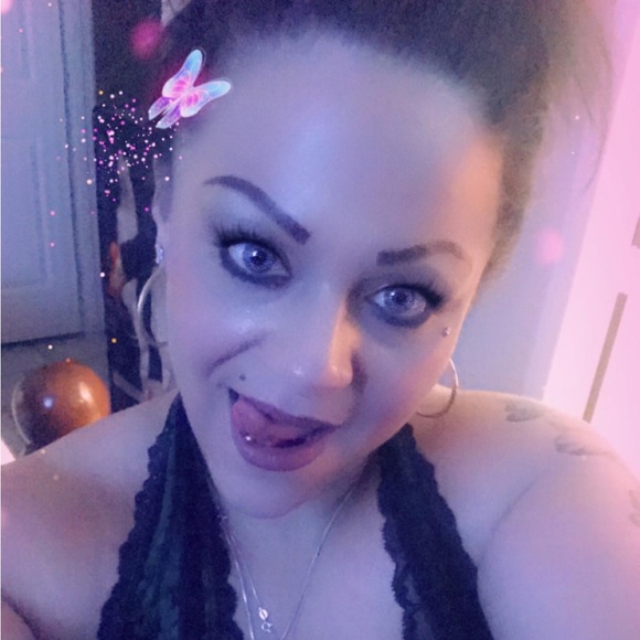 Meet your Posher, Tamara the Beast! - Picture 4 of 11